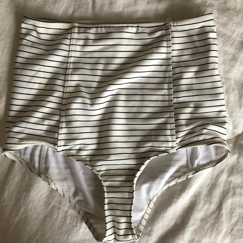 Kortni jeane swim bottoms